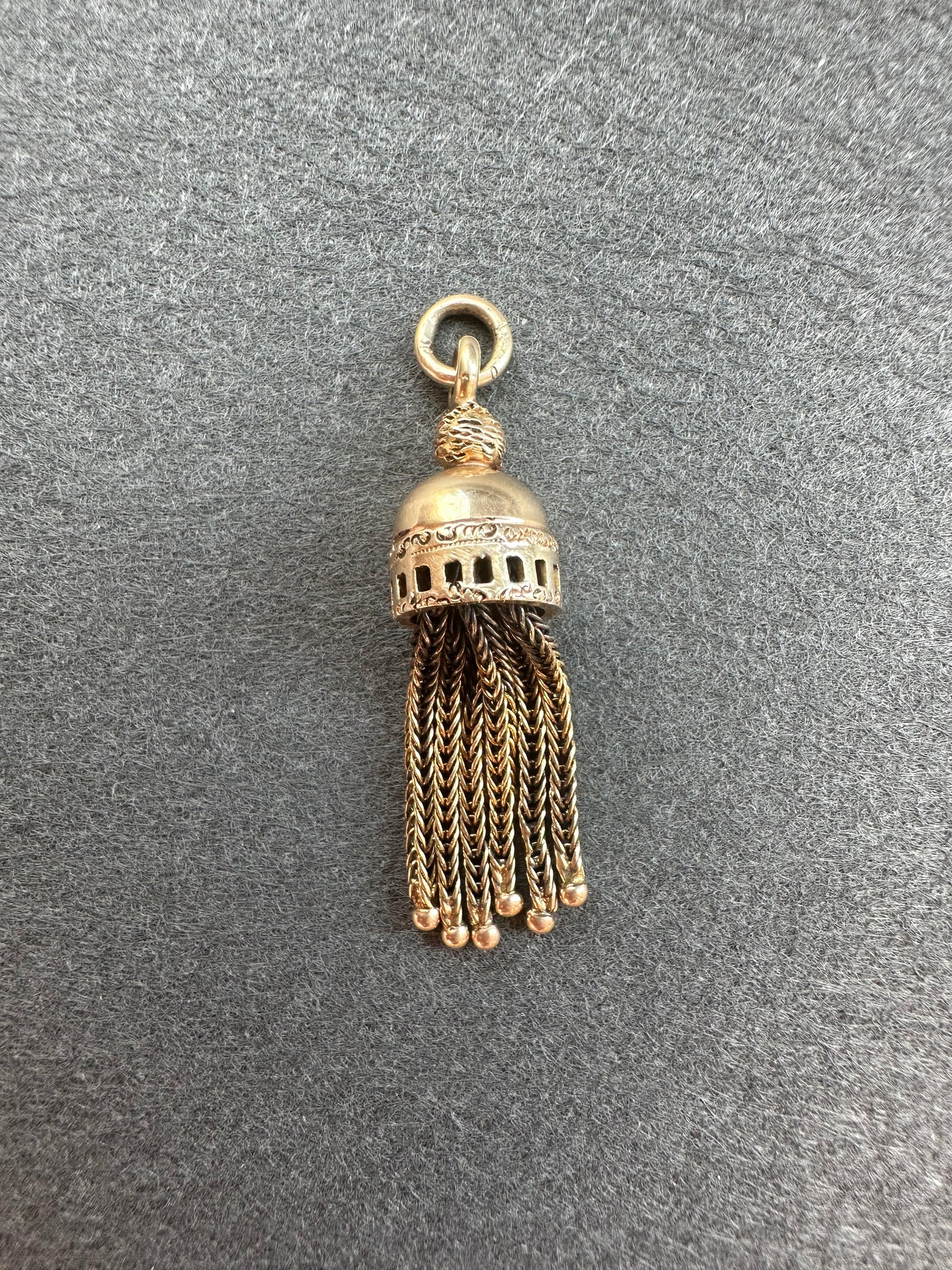 维多利亚 14K 金流苏吊坠饰品