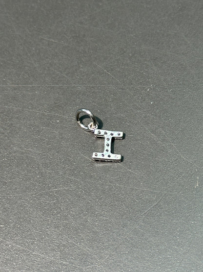 14K 白金 I 字母钻石吊坠