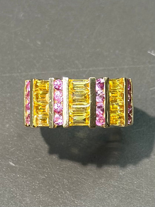 14K 金黄色和粉红色蓝宝石戒指
