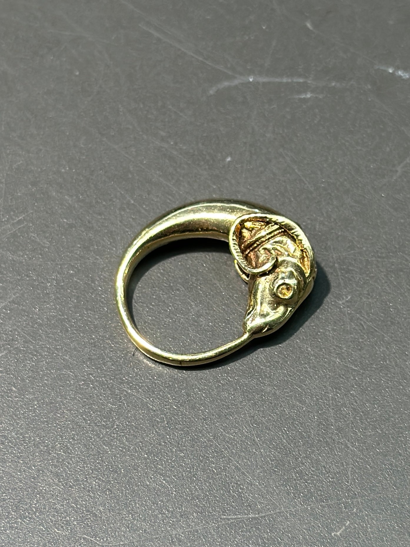 古董 14K 金公羊戒指