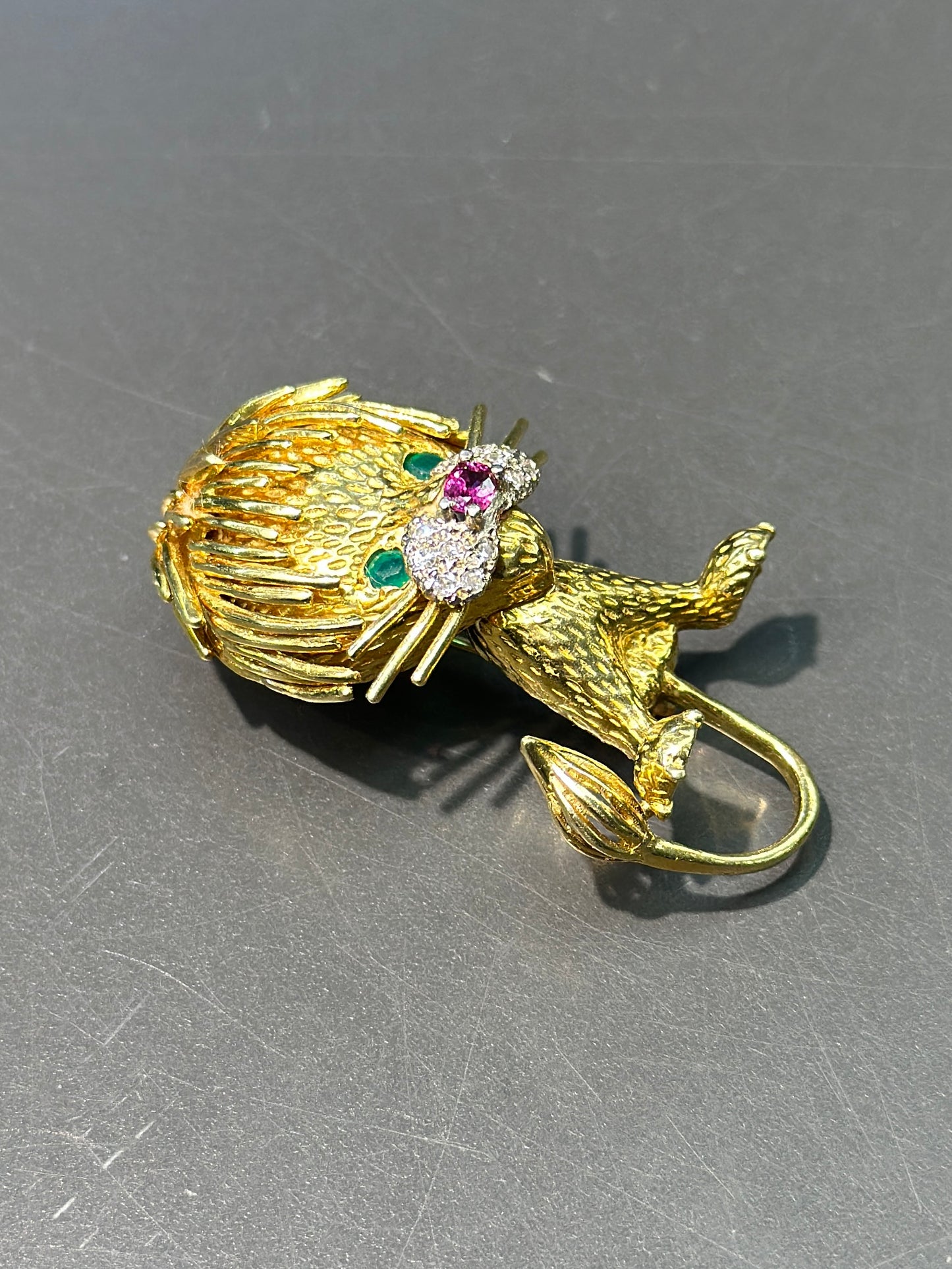 复古 18K 金大号绿宝石钻石红宝石狮子胸针