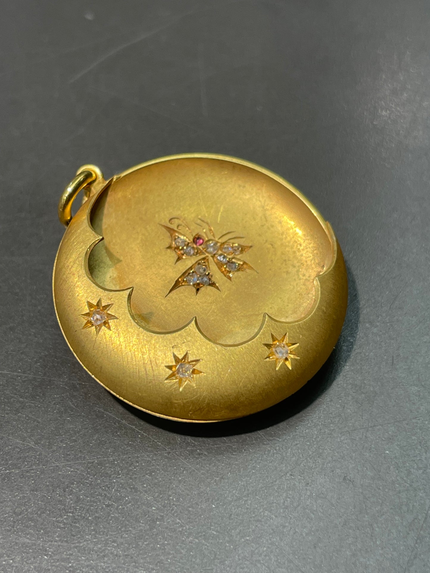 古董 14K 金钻石蝴蝶新月吊坠