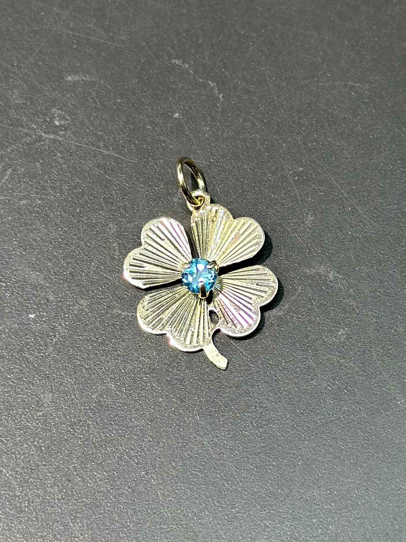 Vintage 14K Gold Topaz Engine Turned Clover Charm