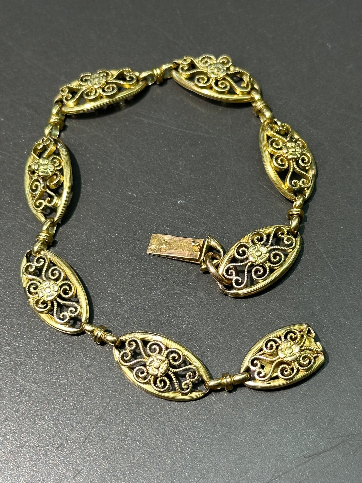 Antique French 18K Yellow Gold Filigree Link Bracelet