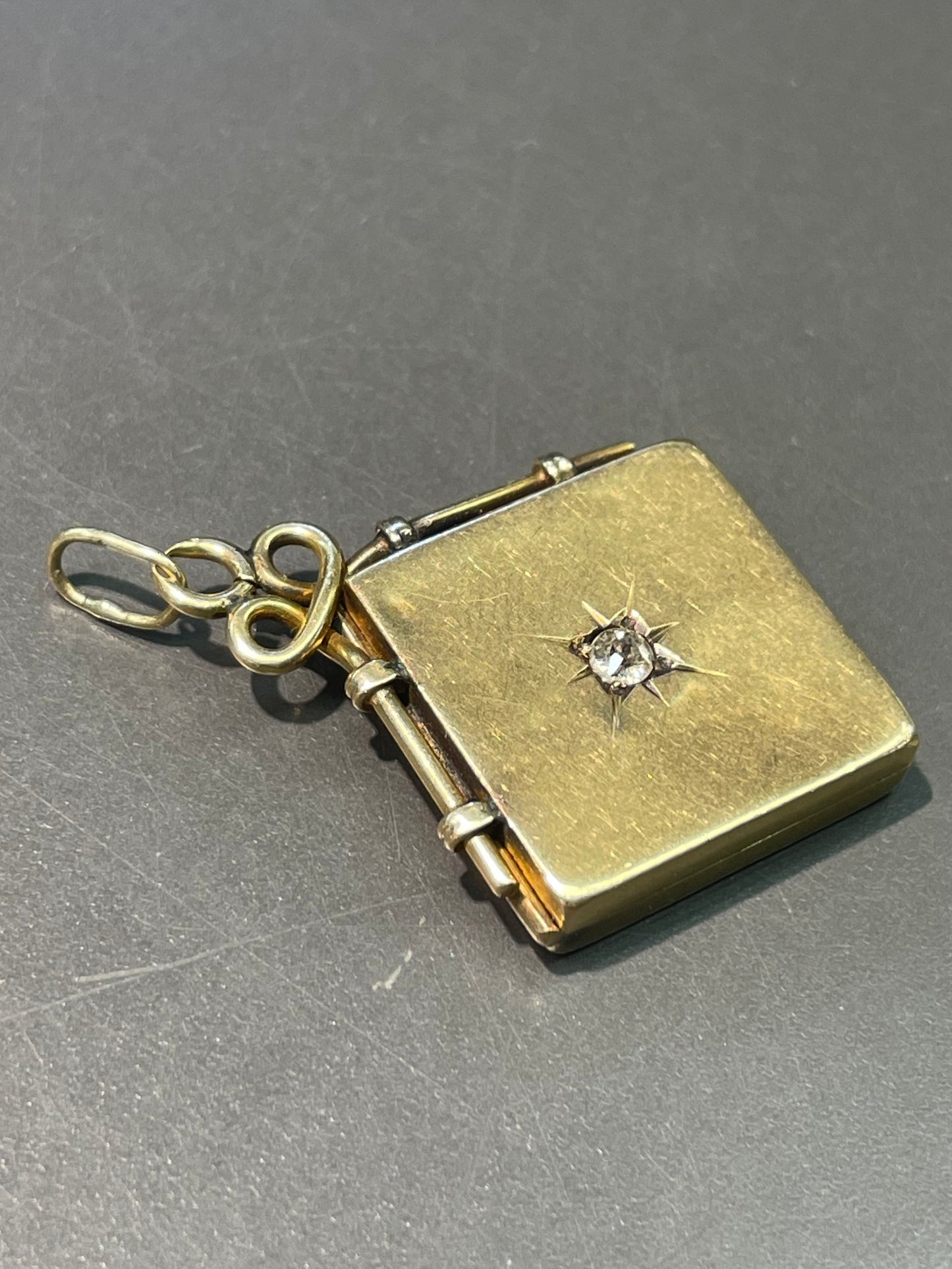 古董 18K 黄金 0.22 CTW 钻石星形方形小盒