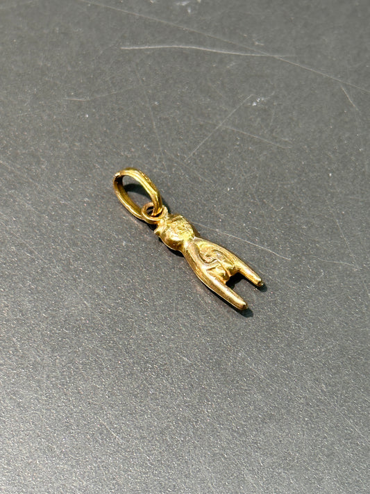 Vintage 18K Gold Figa Charm