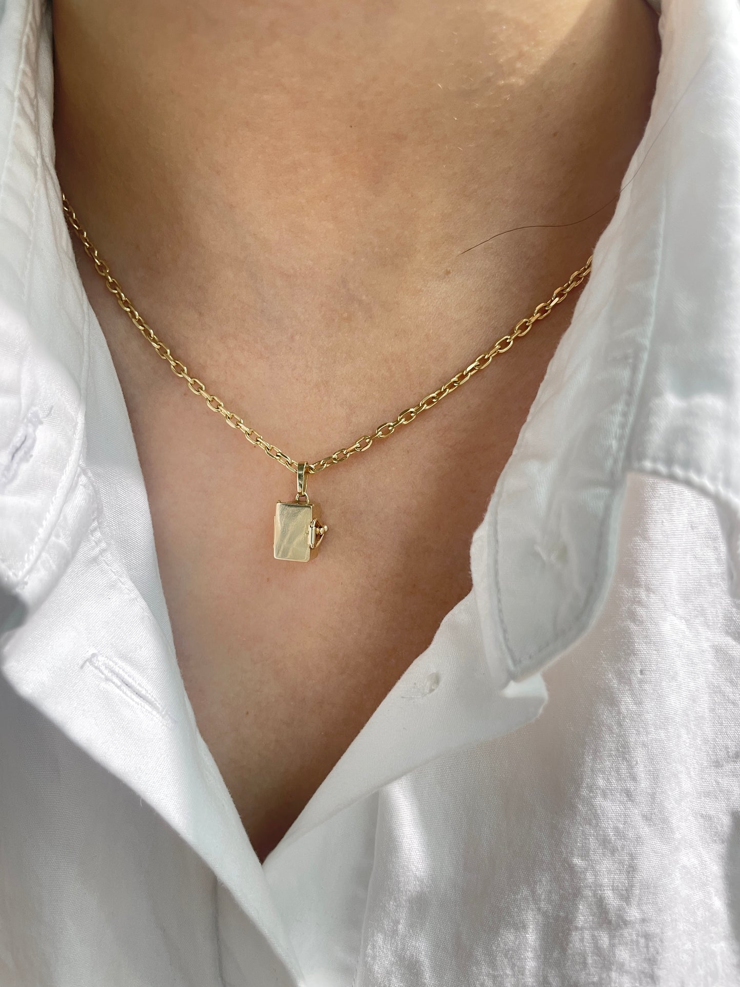Vintage 14K Gold Open Box Charm