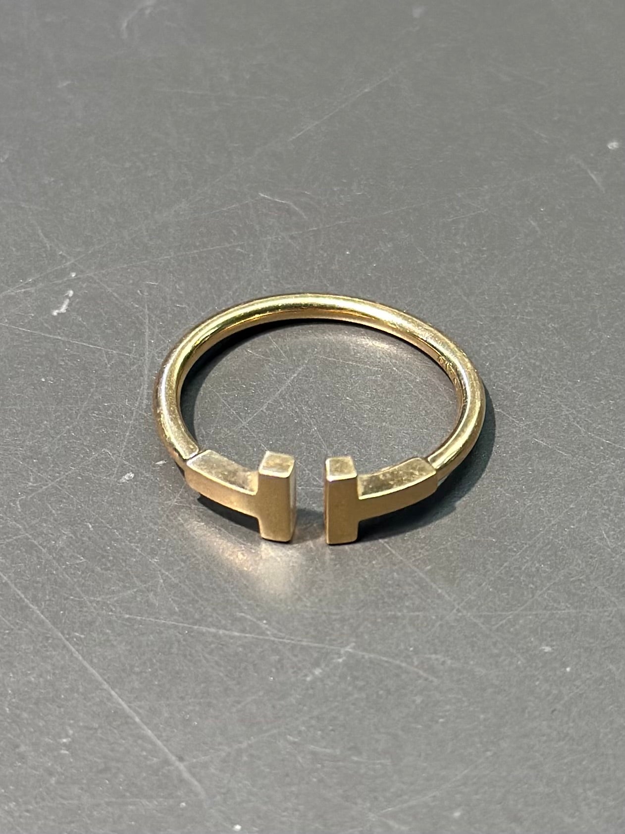 Tiffany & Co. 18K Gold T Wire Ring SZ 7