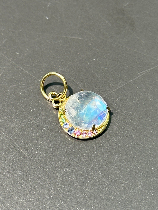18K 黄金刻面月光石蓝宝石新月吊坠