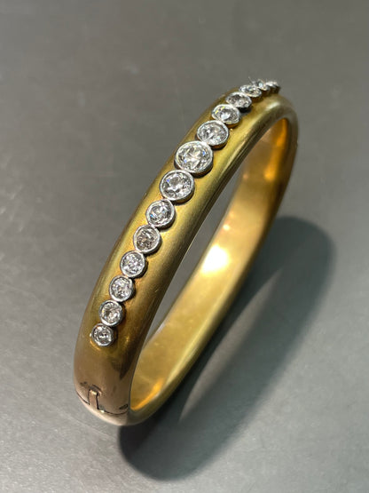Antique 10K Yellow Gold 1.81 CTW Diamond Bangle Bracelet