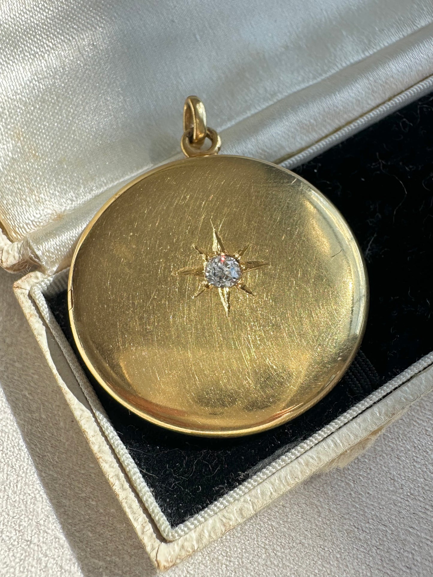 Antique 14K Gold Starburst Diamond Circle Locket