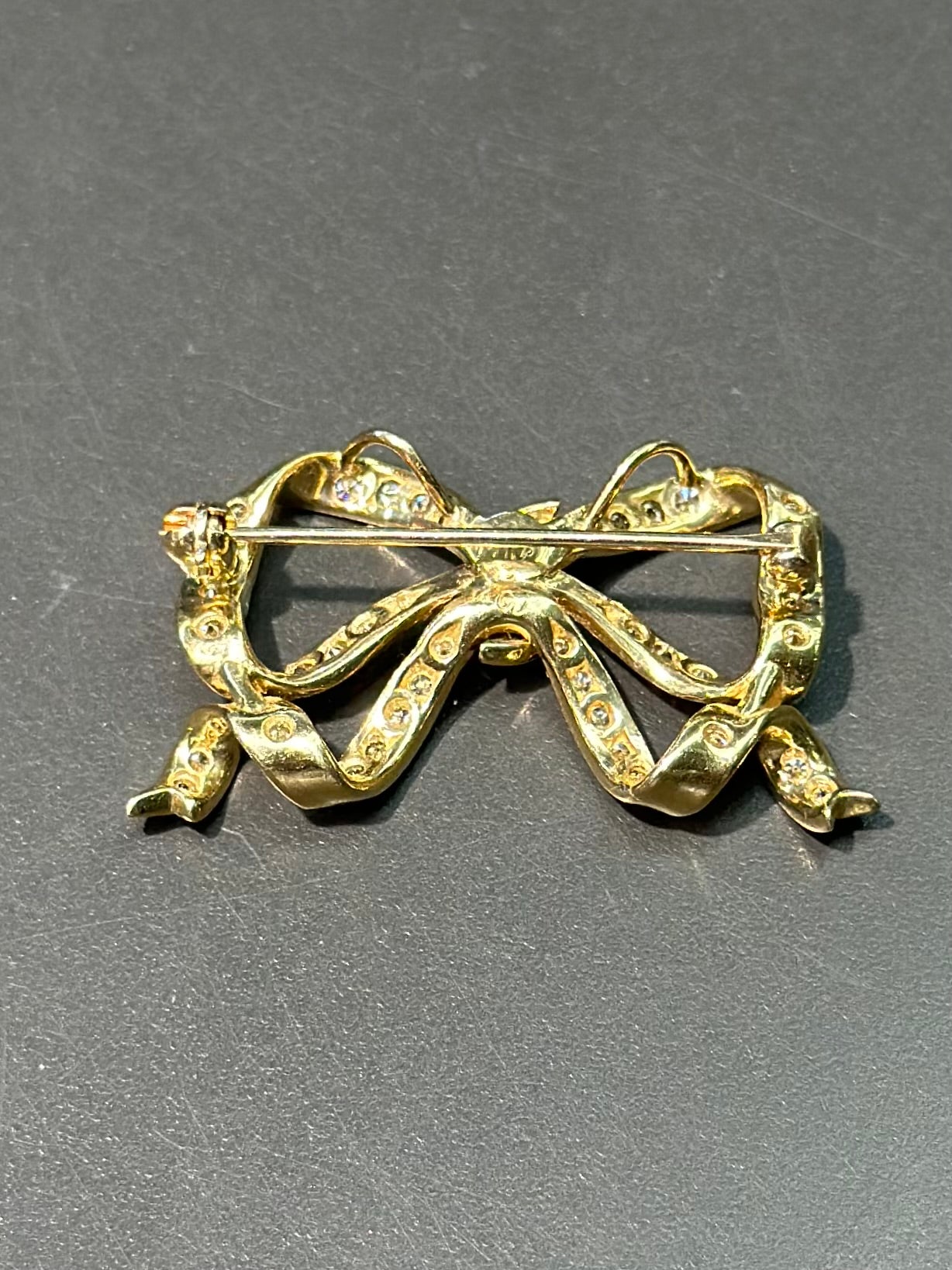 14K Gold Diamond Ribbon Pendant Brooch