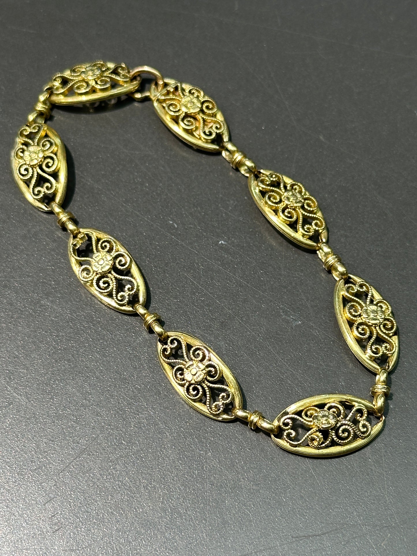 Antique French 18K Yellow Gold Filigree Link Bracelet