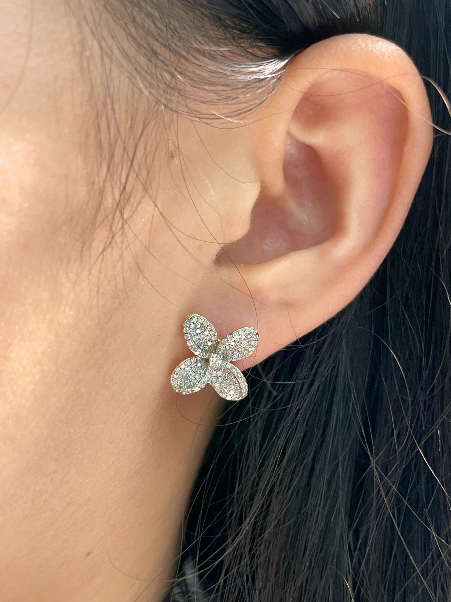 14K Gold Diamond Flower Stud Earring