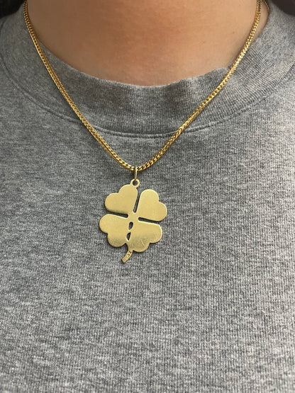 Vintage 14K Yellow Gold Engine Turned Clover Shamrock Pendant Charm
