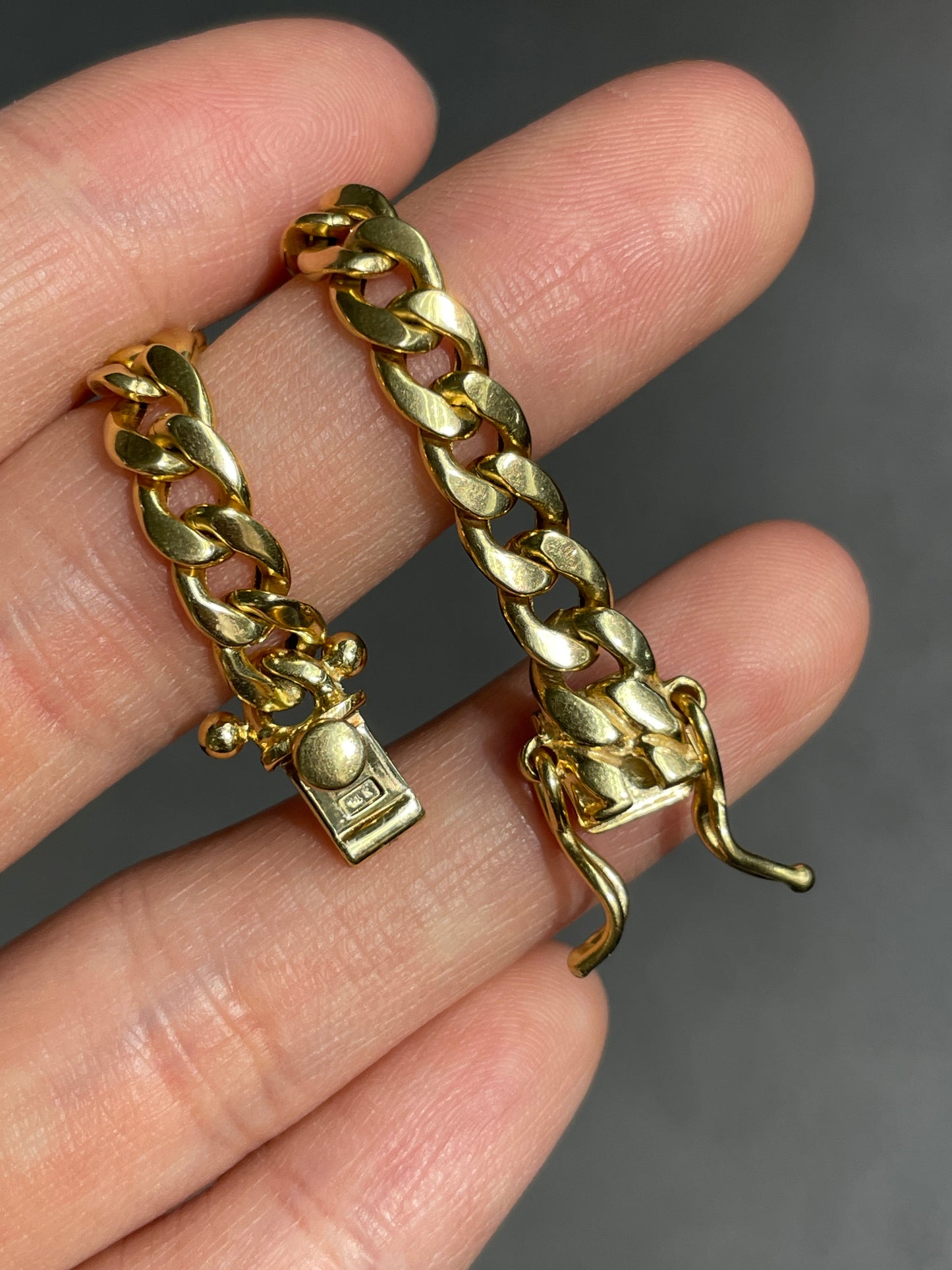 14K Gold 5.5 mm Curblink Chain Necklace