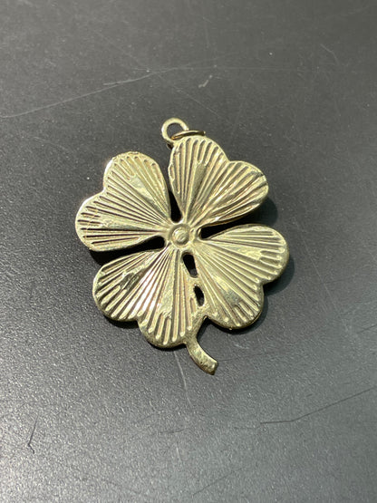 Vintage 14K Yellow Gold Engine Turned Clover Shamrock Charm