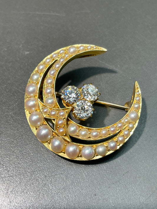 Antique 18K Gold 1.65CTW Diamond Pearl Crescent Brooch