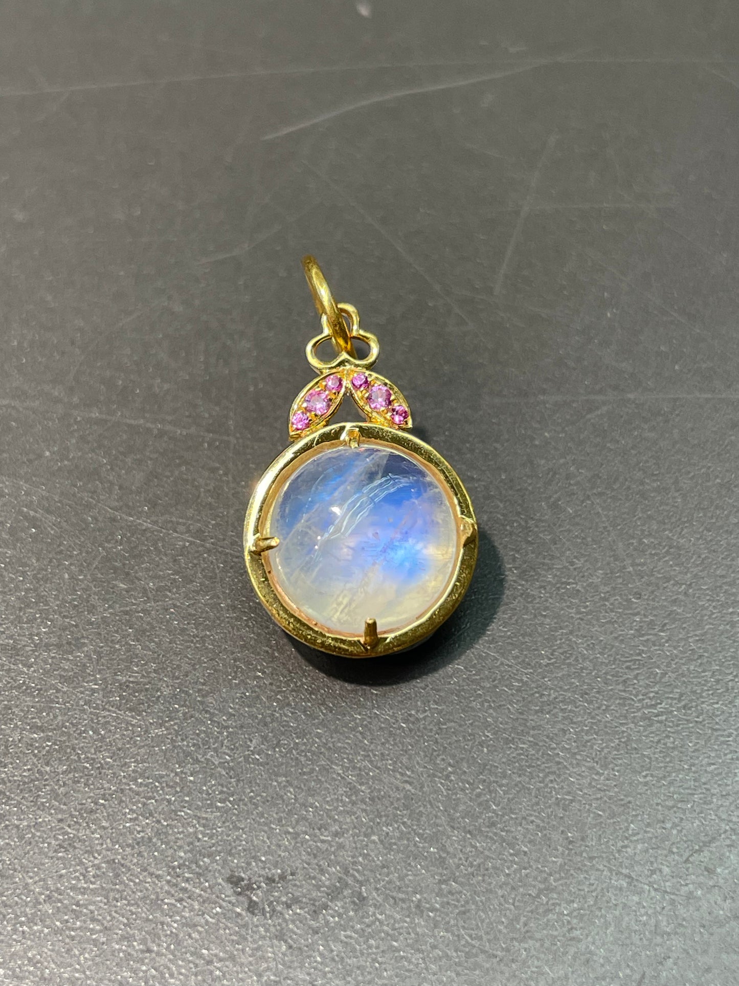 18K Yellow Gold Moonstone Pink Sapphire Motif Charm Pendant