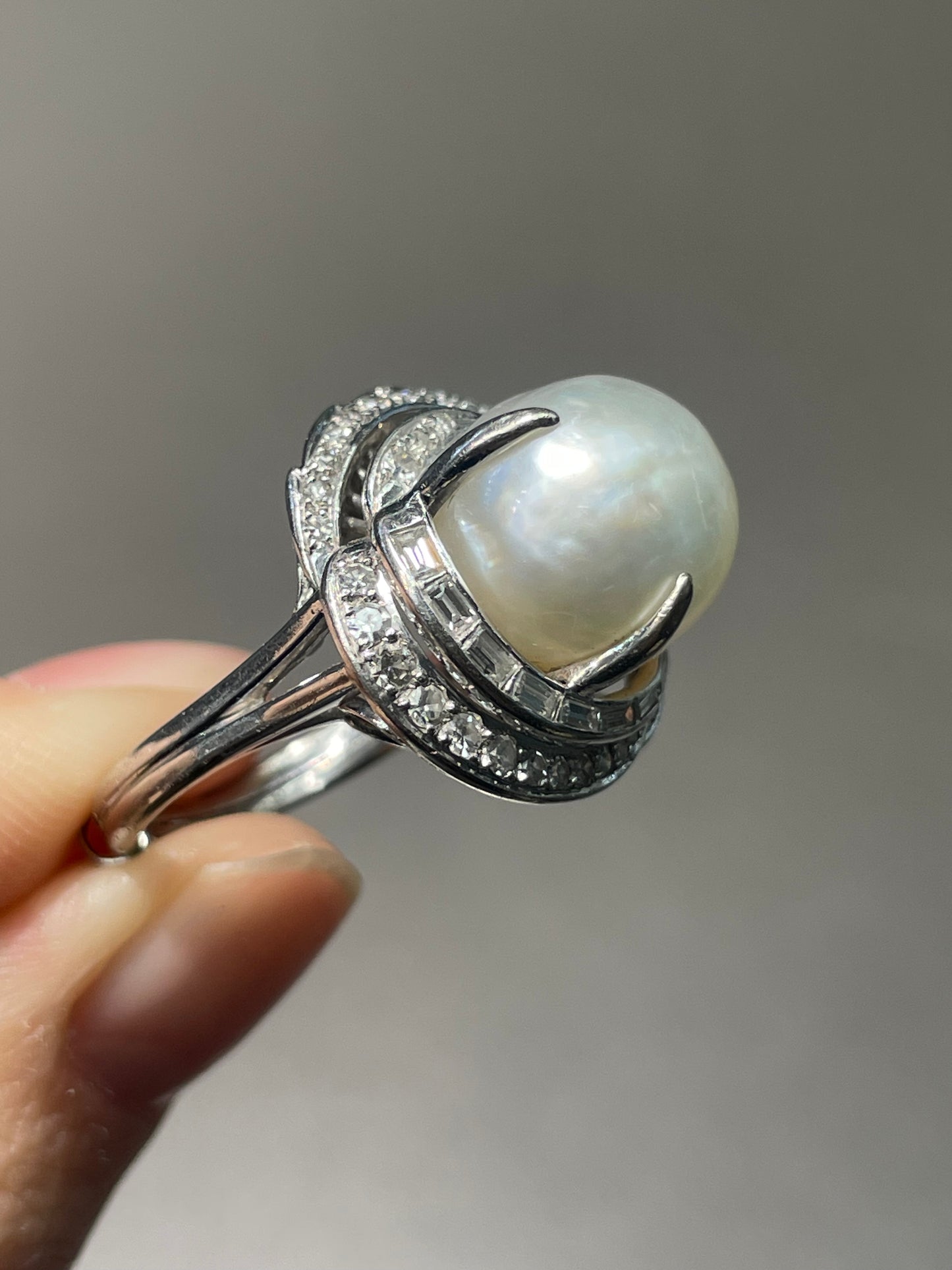 Vintage 14K White Gold Baroque Pearl Diamond Ring