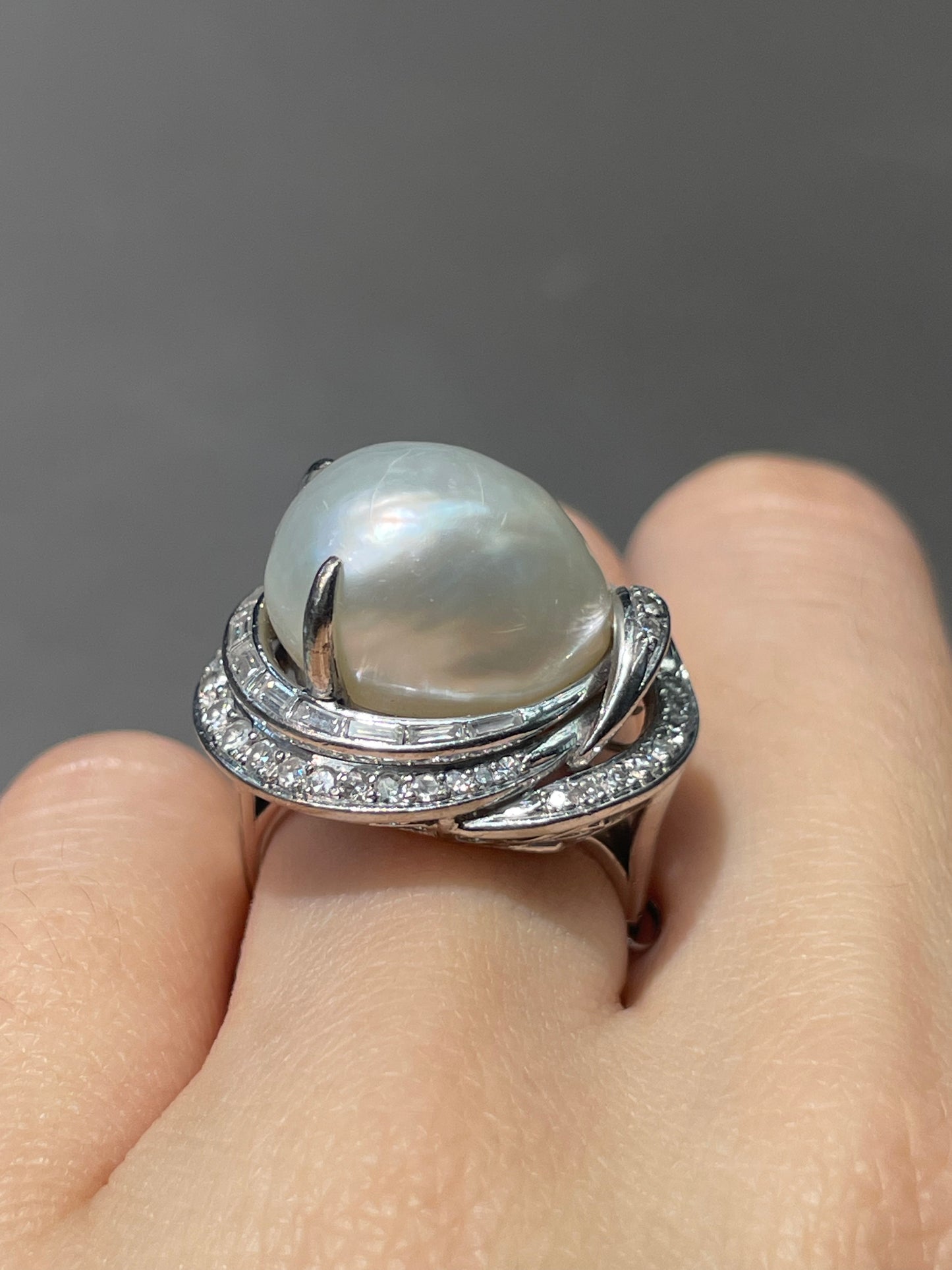 Vintage 14K White Gold Baroque Pearl Diamond Ring