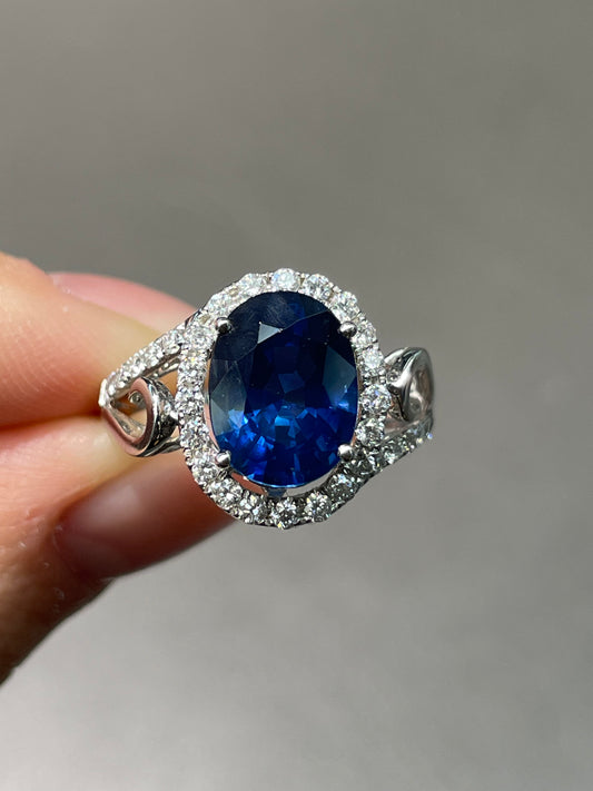 Vintage 18K White Gold GIA Sapphire Diamond Halo Ring