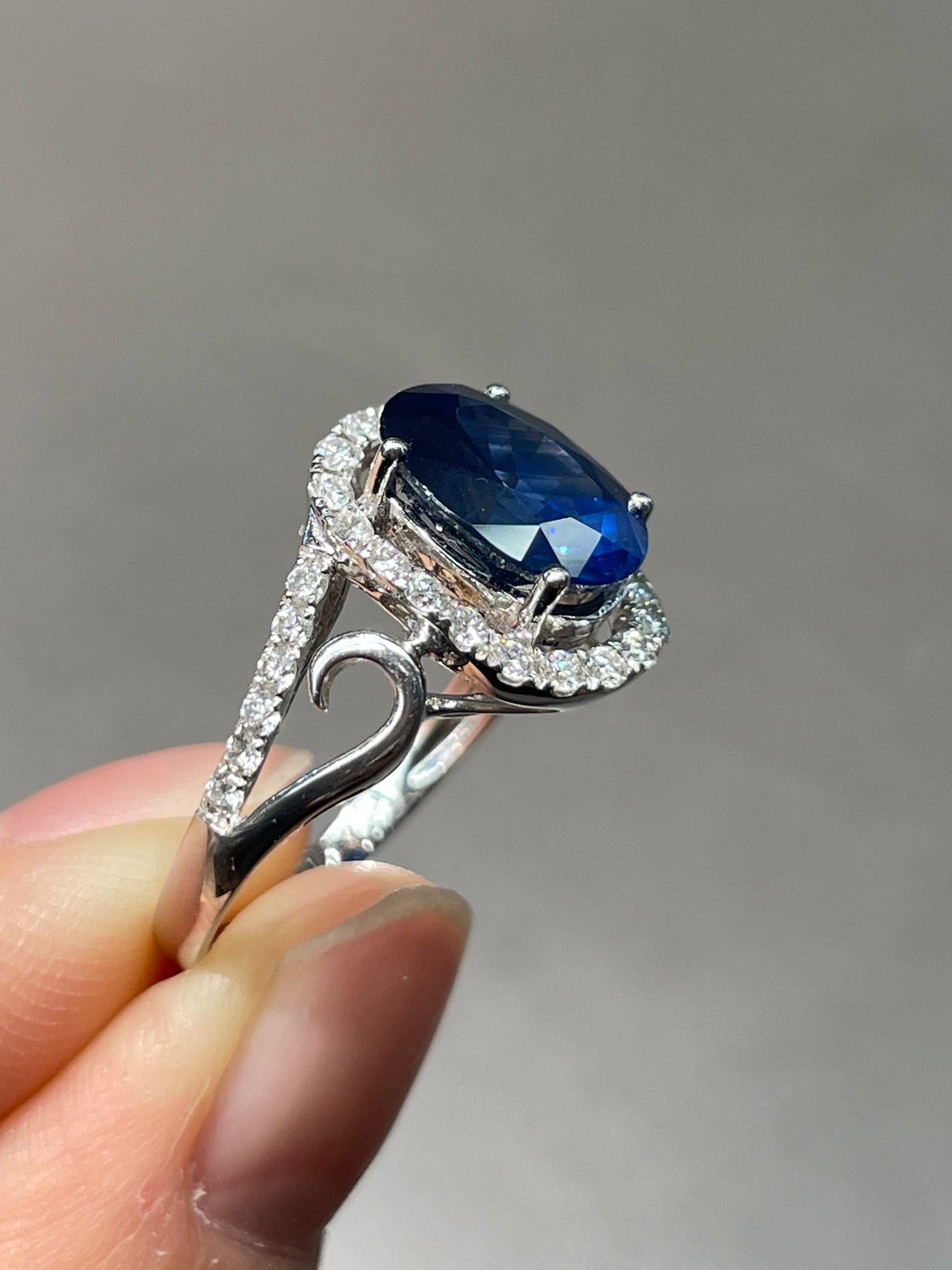 Vintage 18K White Gold GIA Sapphire Diamond Halo Ring