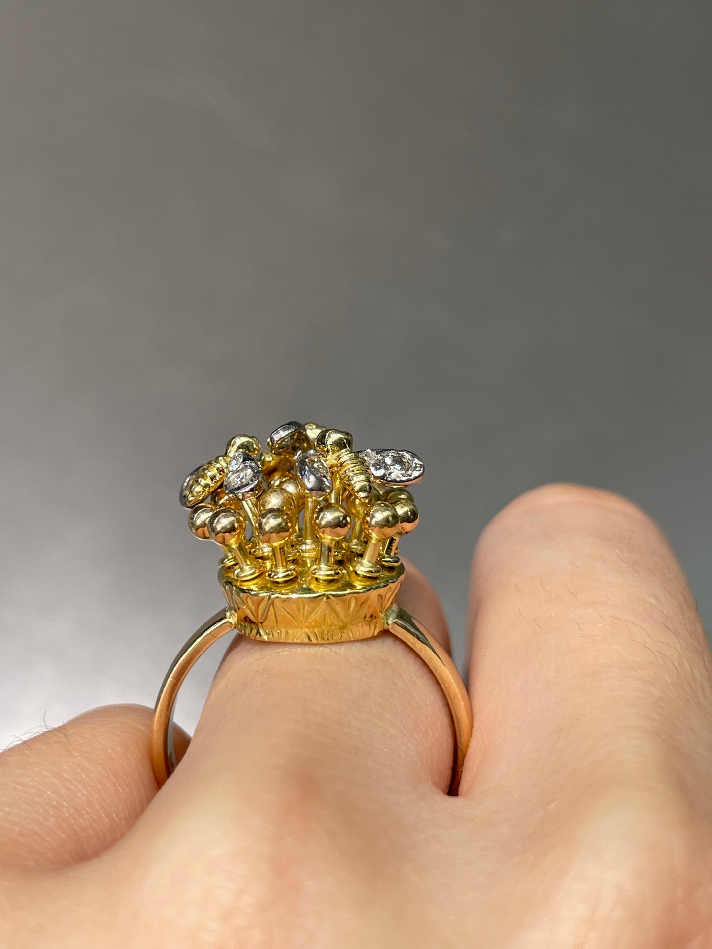 Vintage 14K Yellow Gold 0.35 CTW Diamond Bee En Tremblant Ring