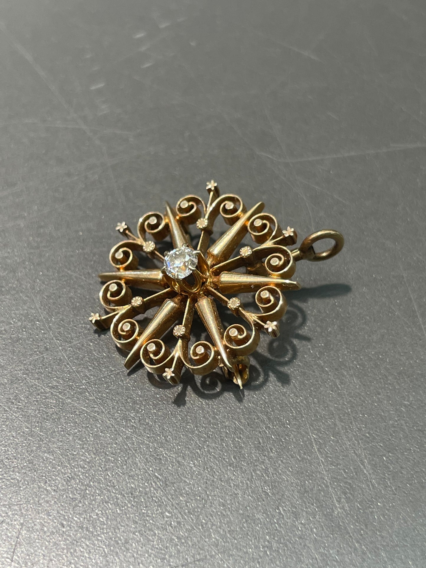 Antique 14K Yellow Gold 0.35 CTW Diamond Starburst Pendant Brooch