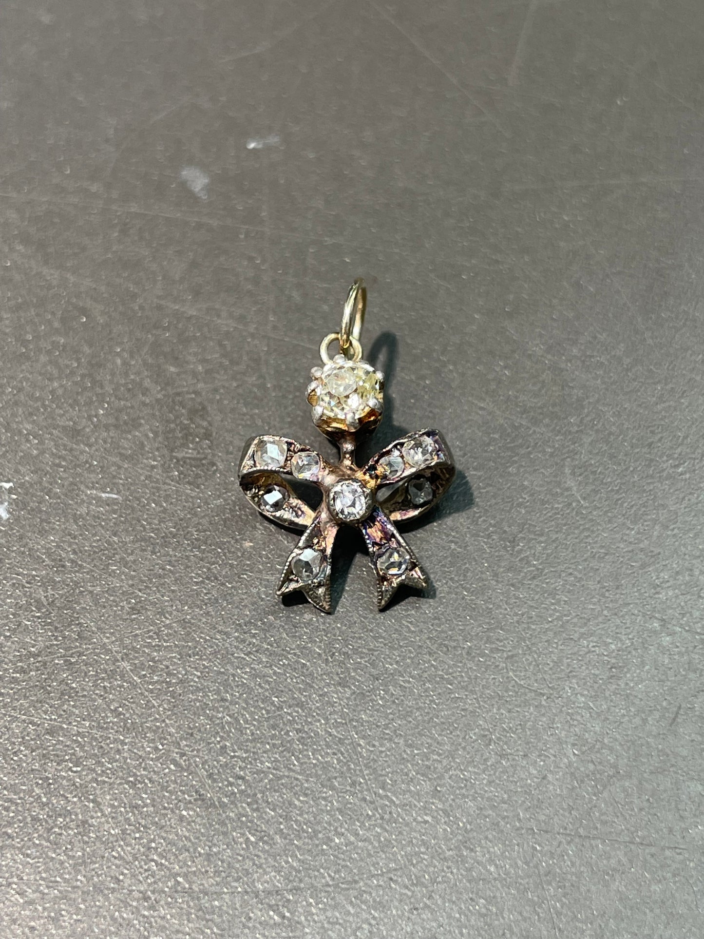 Antique Silver Topped 14K Yellow Gold 0.17 CTW Diamond Ribbon Bow Charm