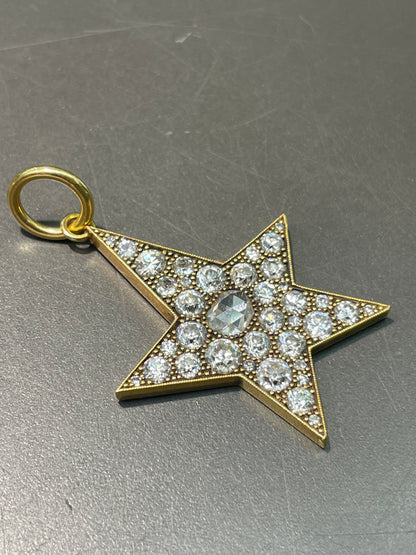 Single Stone 18K Gold Large Kinsley 4.0 CTW Diamond Star Pendant