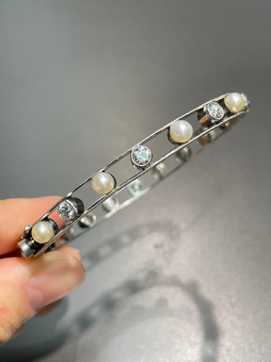 Art Deco Platinum Pearl 1.50 CTW Diamond Bangle