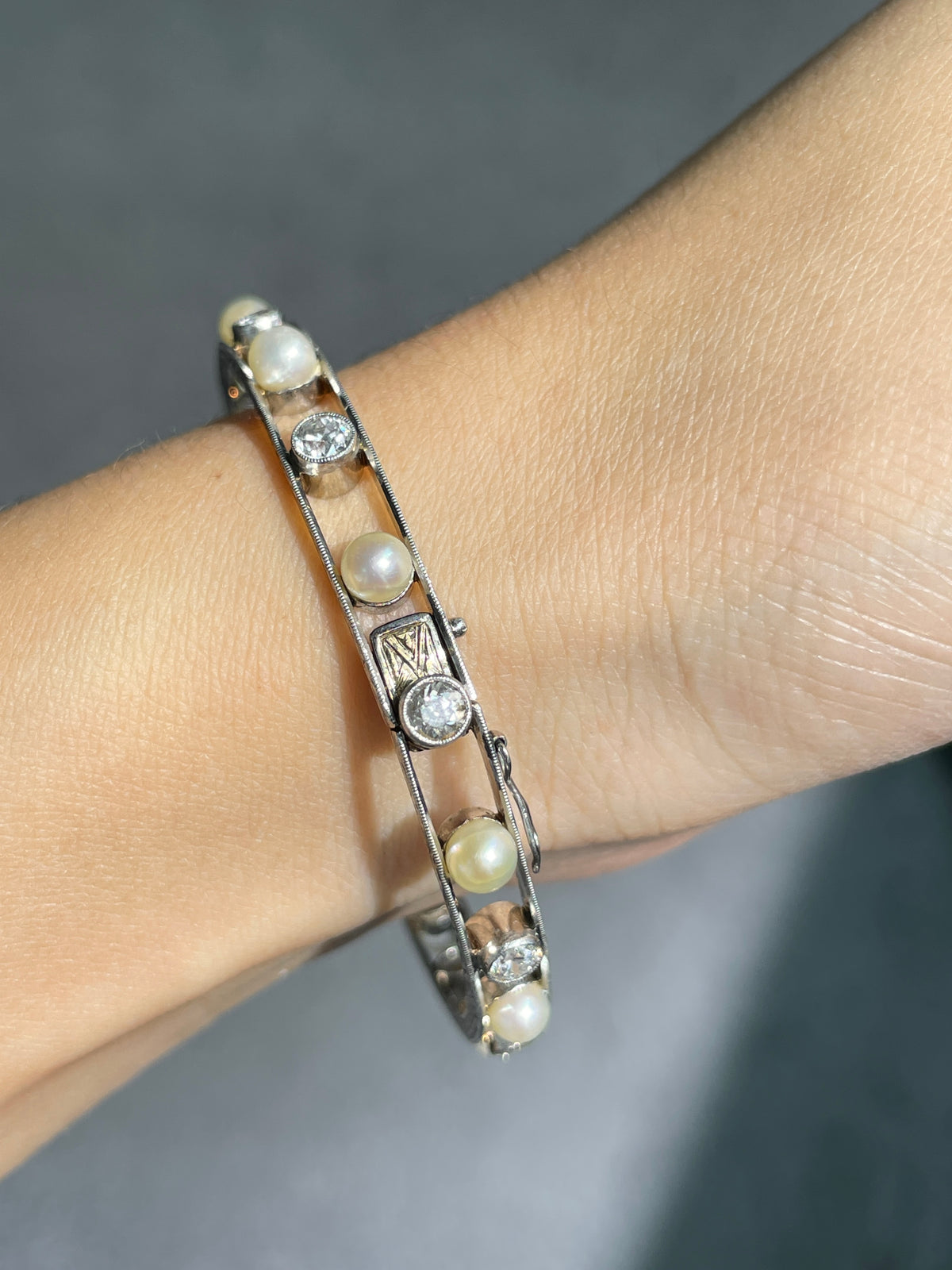 Art Deco Platinum Pearl 1.50 CTW Diamond Bangle