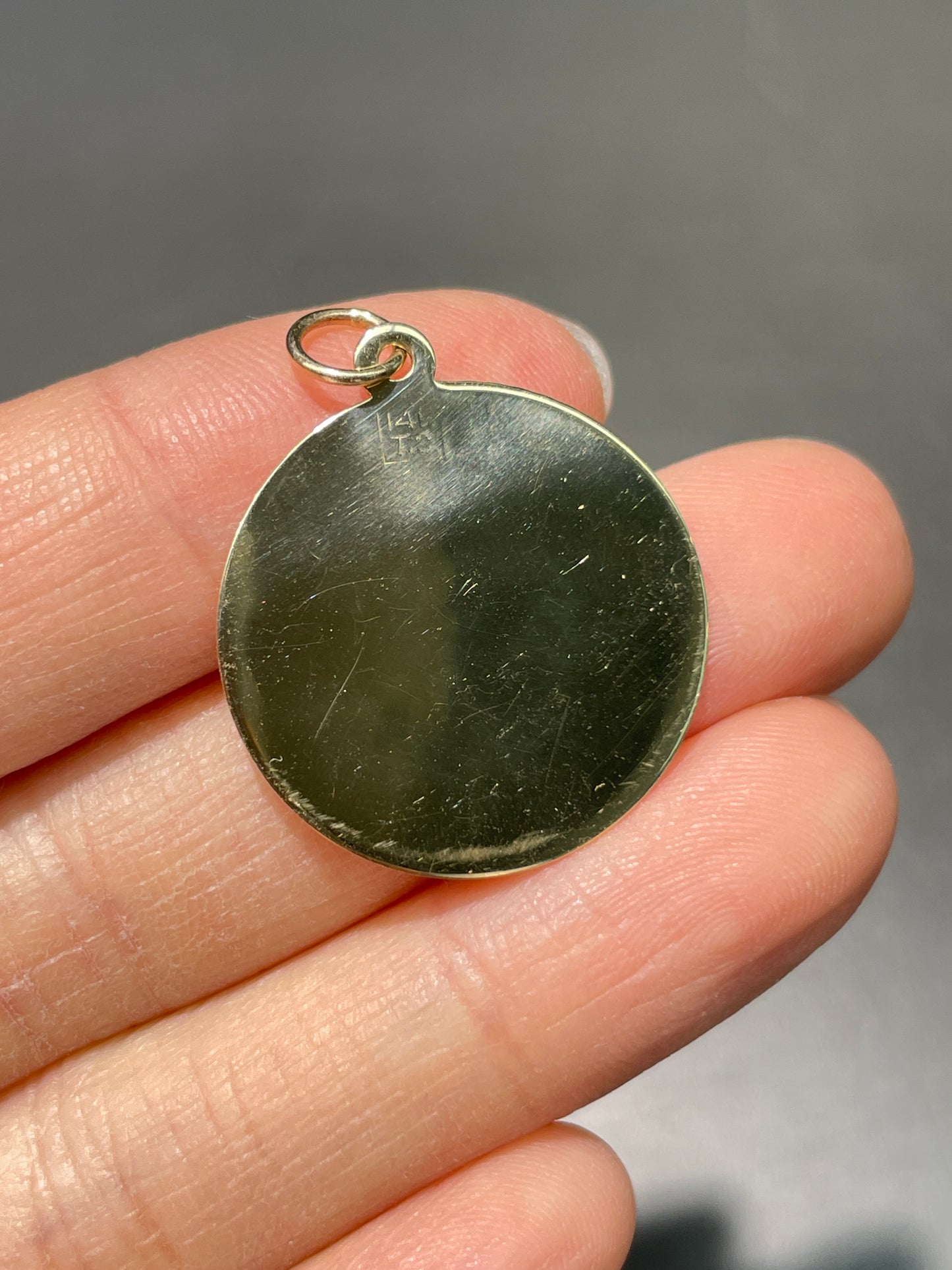 Vintage 14K Yellow Gold Engine Turned Circle Charm