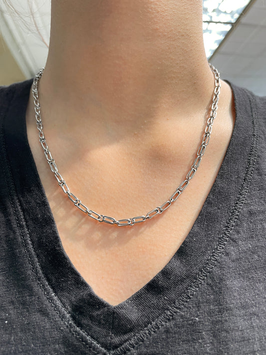 Vintage Italian 18K Gold Interlocking Paper Clip Chain Necklace