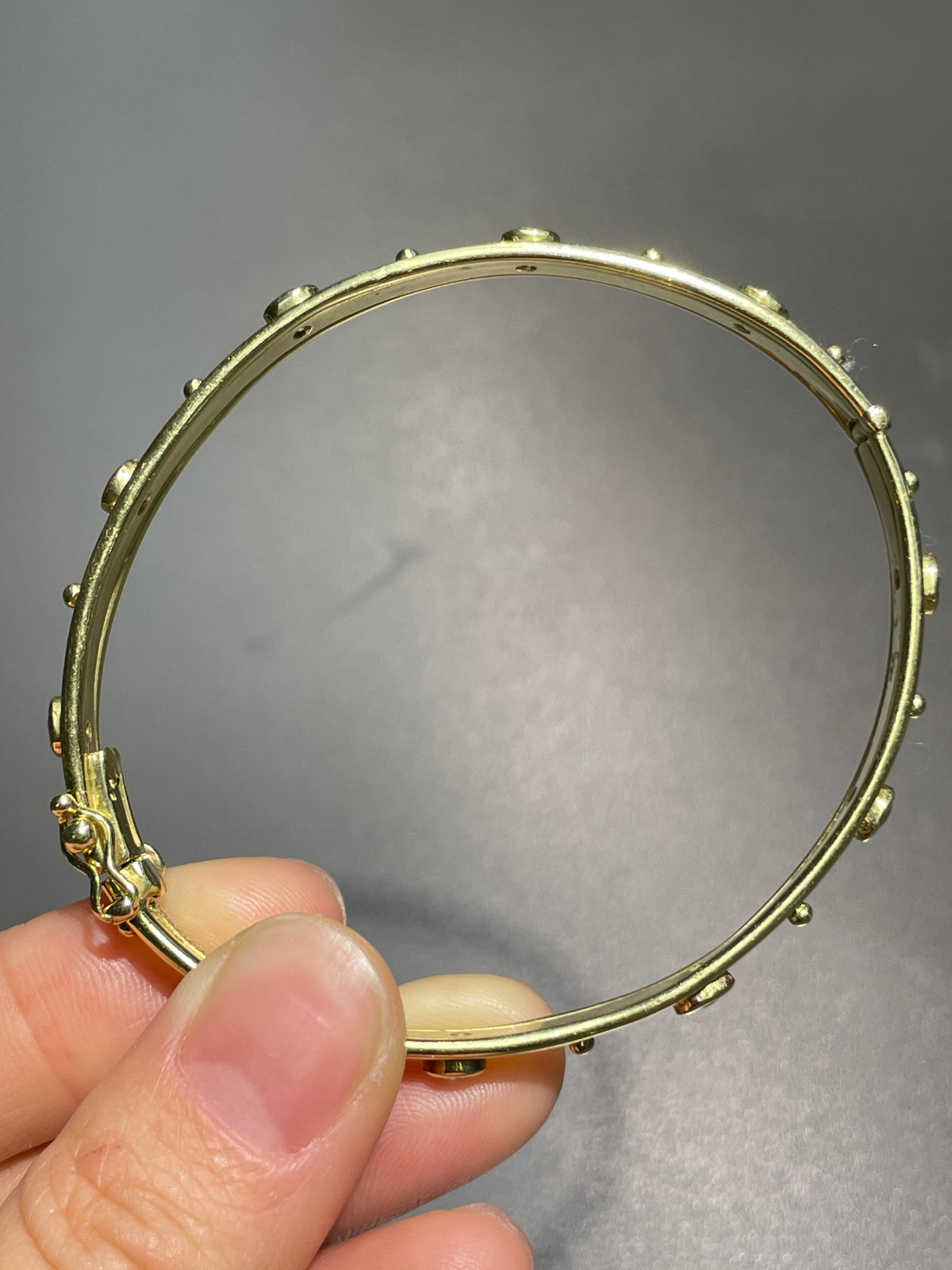 18K Gold Ruby Hammered Bangle Bracelet