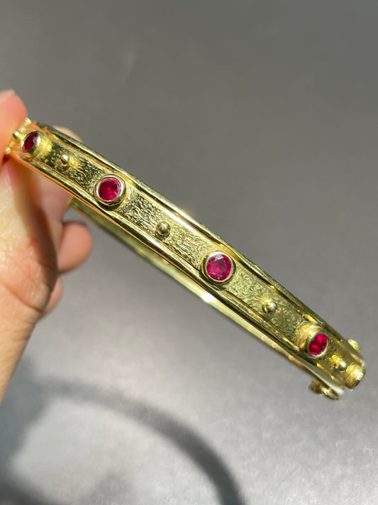18K Gold Ruby Hammered Bangle Bracelet