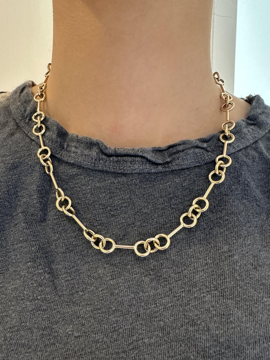 14K Gold Circle Bar Link Chain Necklace