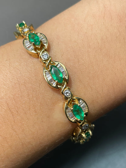Vintage 14K Yellow Gold 3.51 CTW Emerald Diamond Halo Bracelet