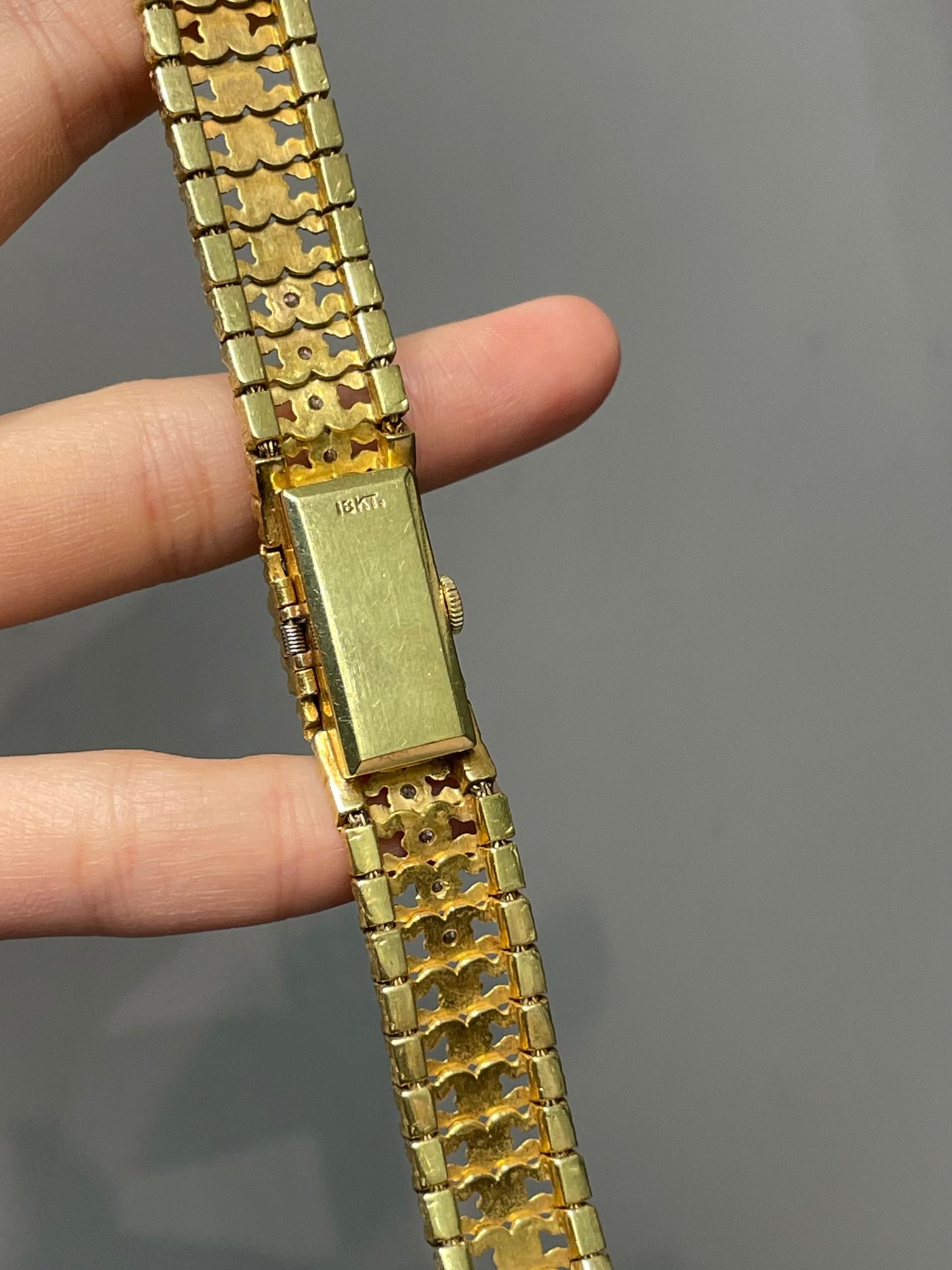 Vintage 18K Yellow Gold 0.98 CTW Diamond Peekaboo Watch Bracelet