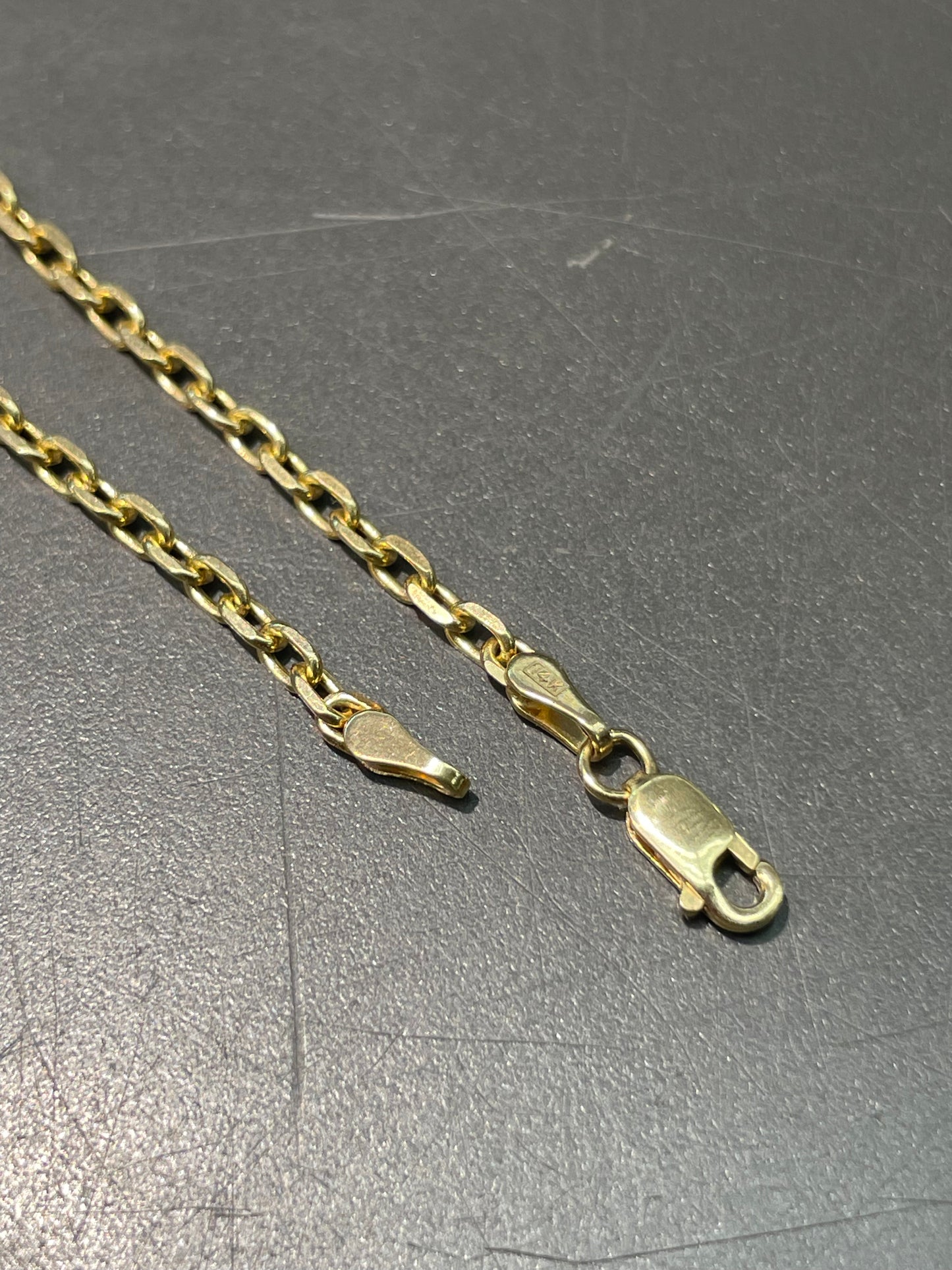 14K Yellow Gold 2.5 mm Cable Link Chain Necklace 24.0 inch