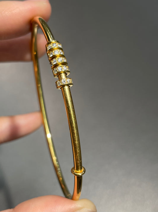 14K Yellow Gold 0.70 CTW Diamond Floating Diamond Bangle Bracelet