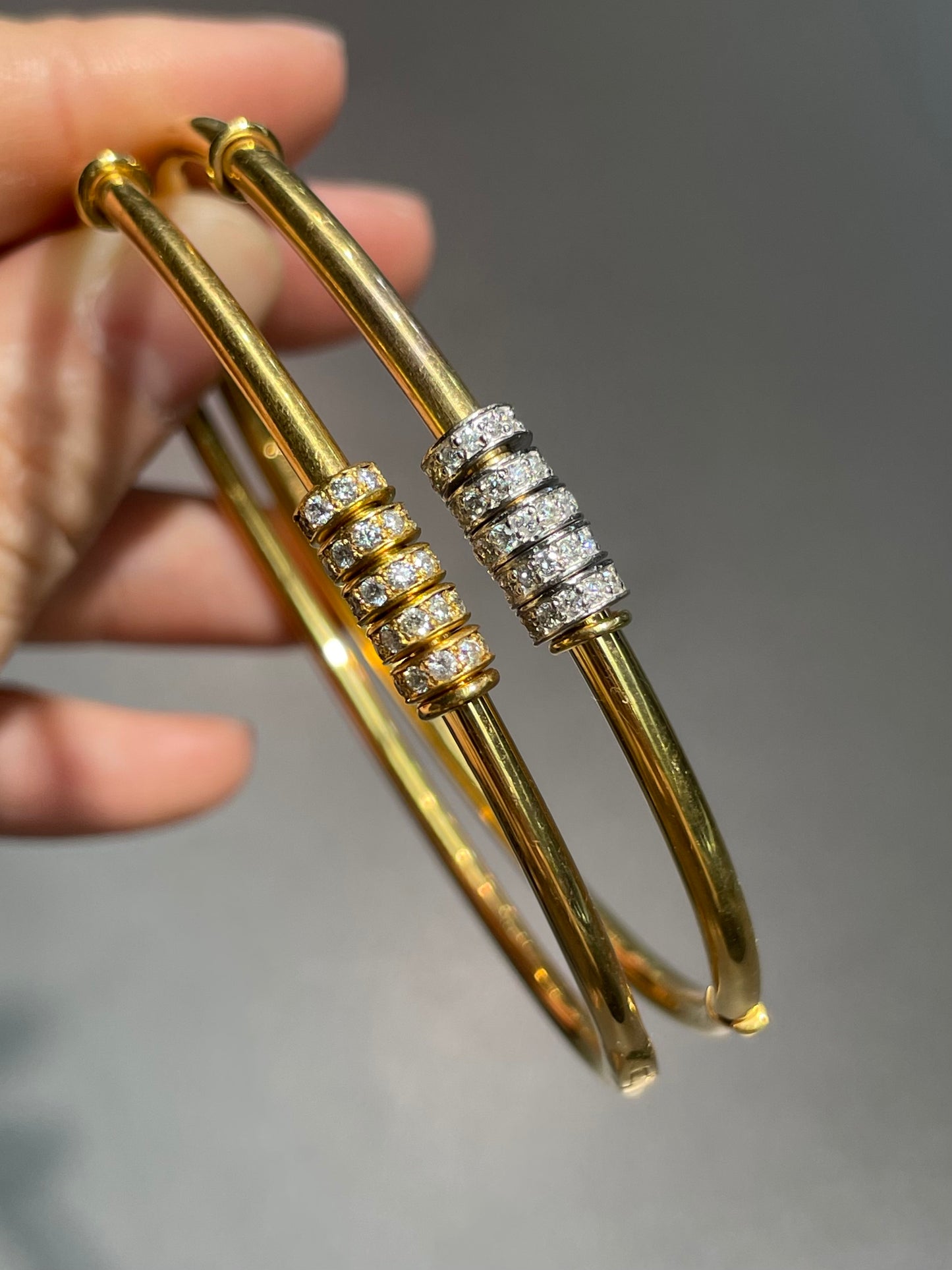 14K Yellow Gold 0.70 CTW Diamond Floating Diamond Bangle Bracelet