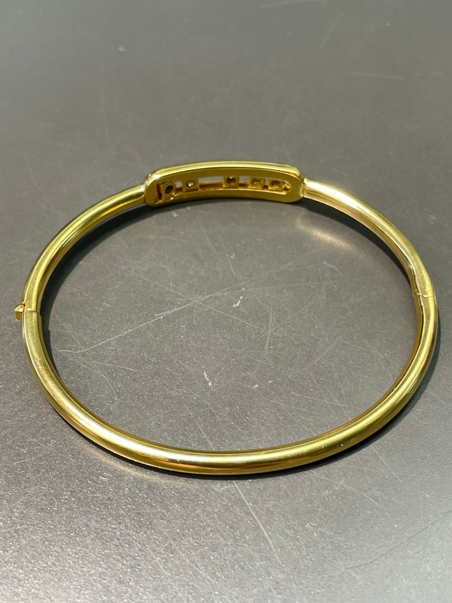 14K Yellow Gold 0.25 CTW Diamond Floating Diamond Bangle Bracelet