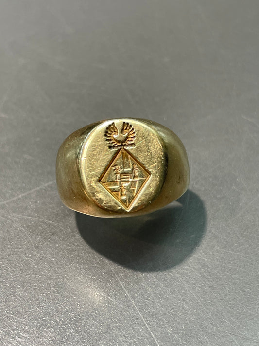 Vintage 14K Yellow Gold Shield Wing Intaglio Signet Ring