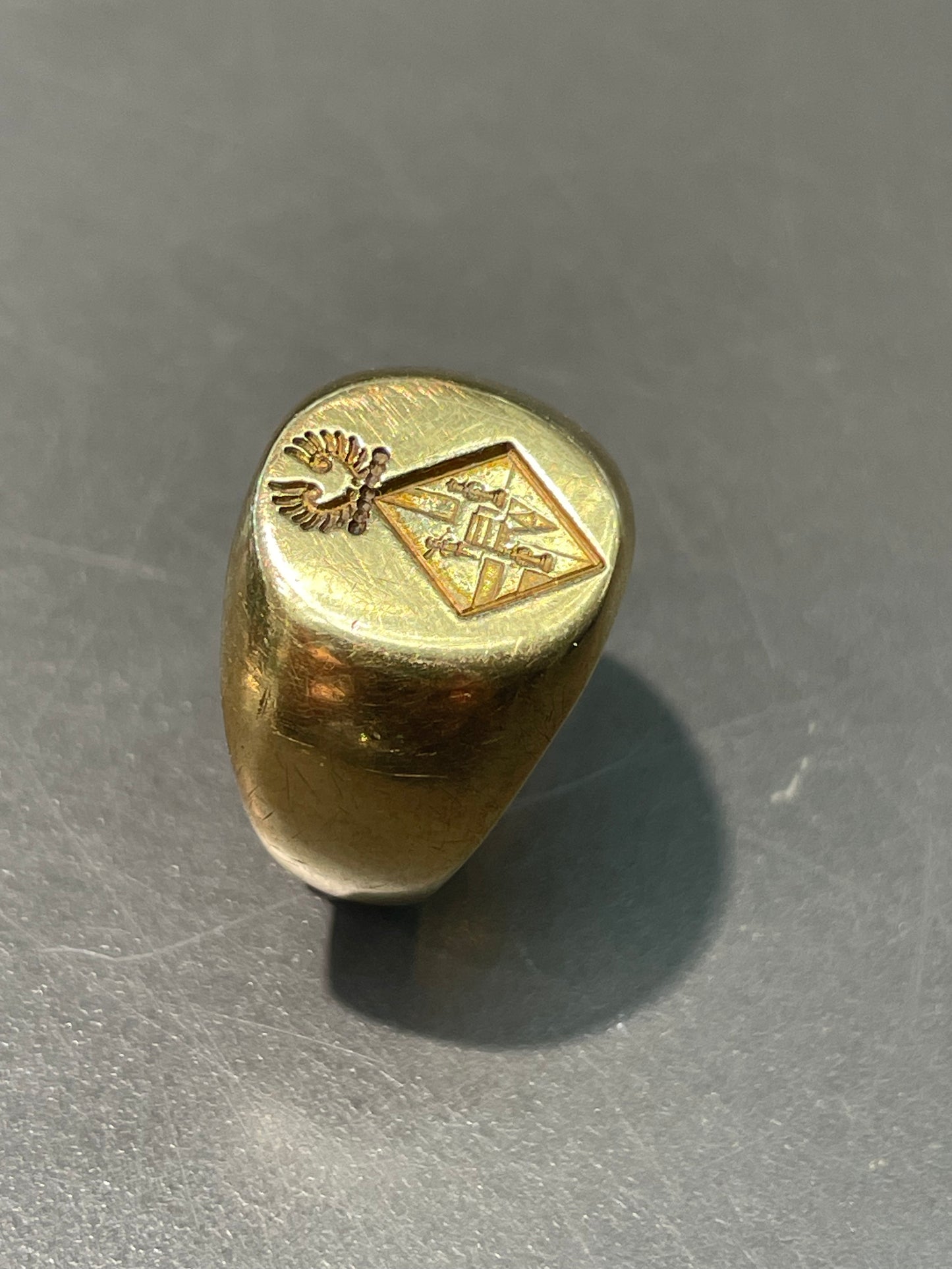 Vintage 14K Yellow Gold Shield Wing Intaglio Signet Ring