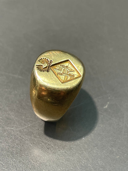 Vintage 14K Yellow Gold Shield Wing Intaglio Signet Ring