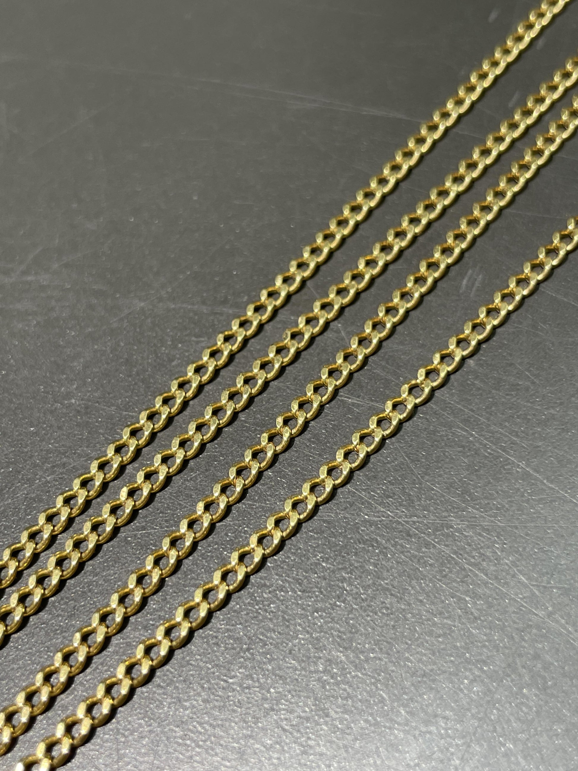 Vintage 18K Gold 2.5 mm Curblink Watch Chain Necklace
