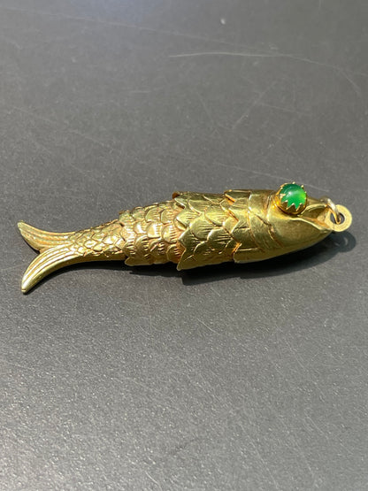 Vintage 18K Yellow Gold Large Green Cats Eye Articulated Fish Pendant Charm