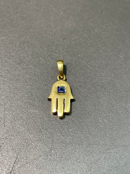 Vintage 18K Yellow Gold Sapphire Hamsa Hand Charm Pendant
